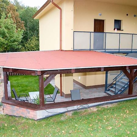 Apartmany Nad Parkem Broumov Dış mekan fotoğraf