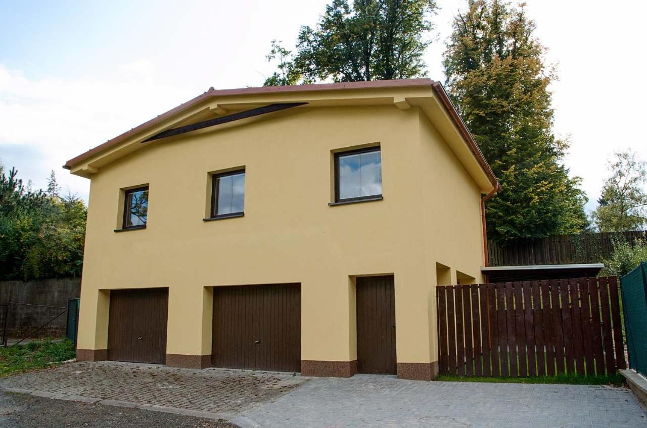 Apartmany Nad Parkem Broumov Dış mekan fotoğraf